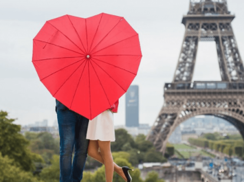 Pse pothuajse kurrë nuk thonë “Të dua” francezët?