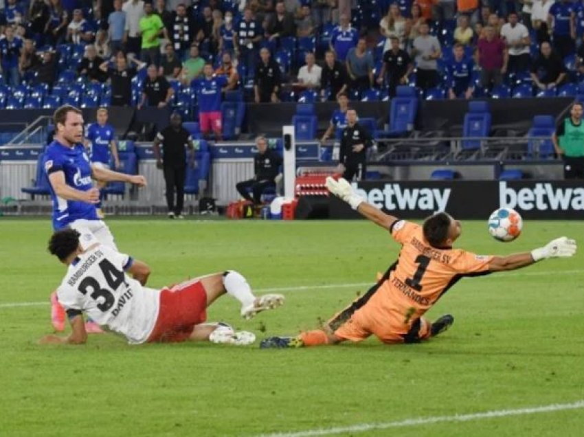 Dy shqiptarë paraqiten për Schalke 04, startojnë me humbje në Bundesliga II