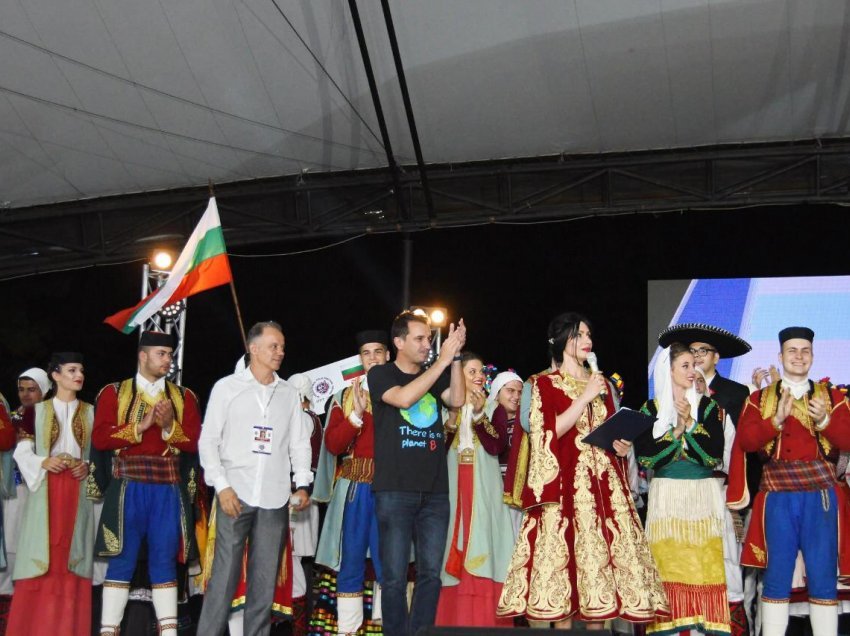 Ansamble nga e gjithë bota performojnë në  Tiranë, Veliaj: Gjërat që na bashkojnë janë më të forta se ato që na ndajnë