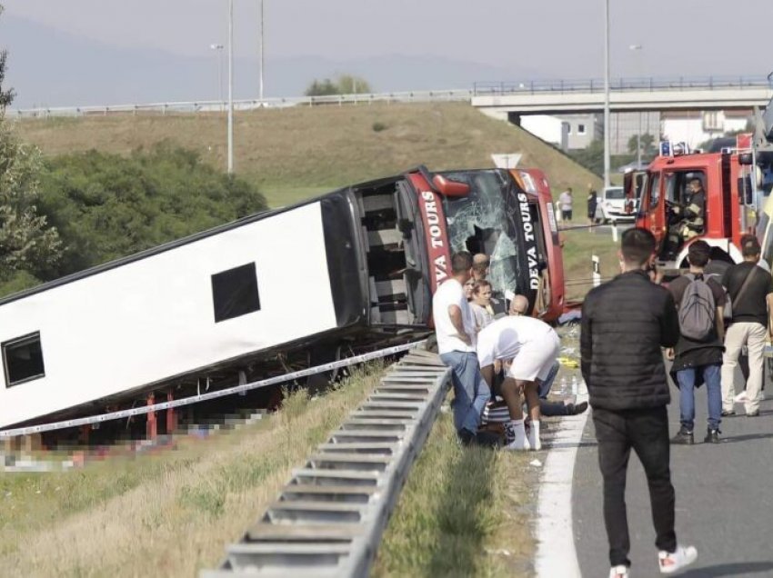 E rëndë: 25 korriku tragjik, autobusi i ‘Deva Tours’ 10 vjet më parë u përfshi në aksidentin në të cilin u shua një familje në Gjakovë