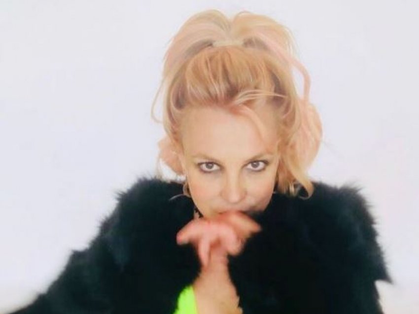 U divorcuan 55 orë pas martesës, ish-bashkëshorti i Britney Spears zbulon të tjera detaje tronditëse nga jeta e këngëtares