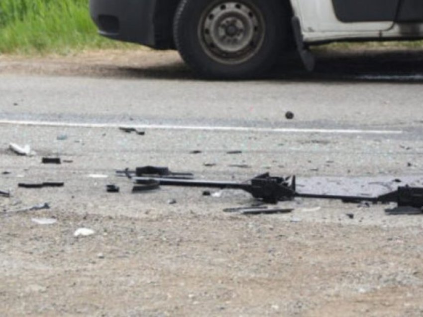 Aksident në rrugën Milot-Morinë, dy të lënduar 