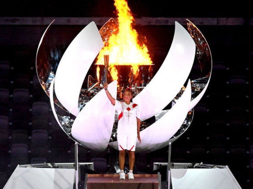 Eliminohet sportistja japoneze që ndezi flakën olimpike