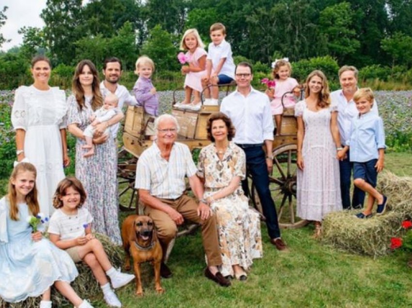 Fotoja e familjes mbretërore suedeze, një leksion ndaj familjes mbretërore britanike