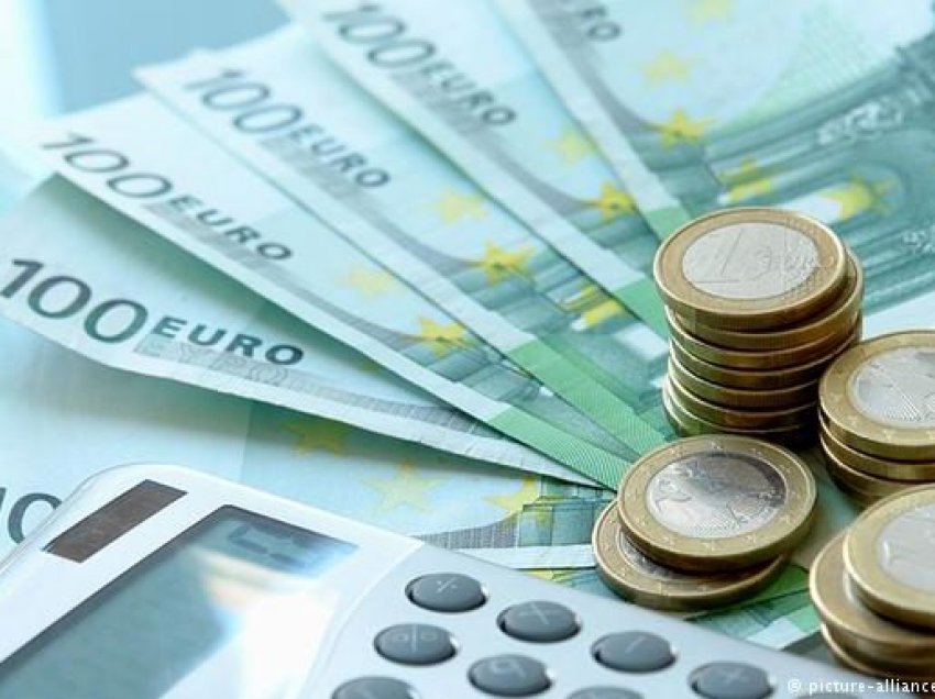 Menaxherët e Eurobondit, Financat shtyjnë afatin deri në 7 shtator: Është kërkesë e bankave