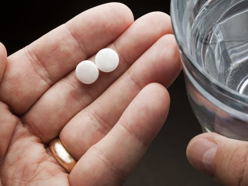 Mjekja paralajmëron të mos merrni aspirinë pa recetë mjekësore
