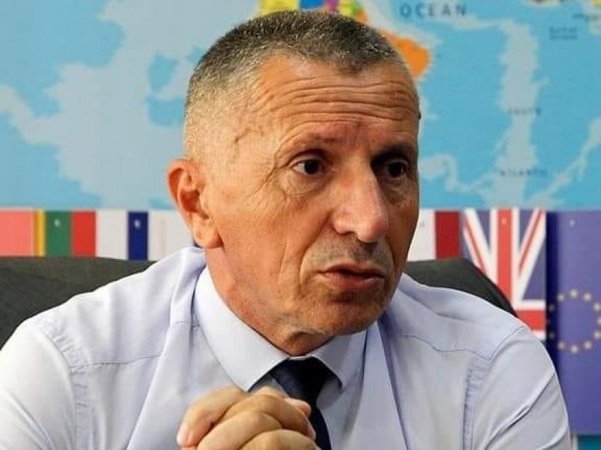 “Rruga e Serbisë drejt Tiranës kalon përmes Kosovës”, Shaip Kamberi ia bën të qartë një gjë Vuçiqit