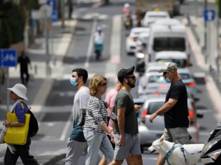 Izraeli heq gati të gjitha kufizimet nga koronavirusi