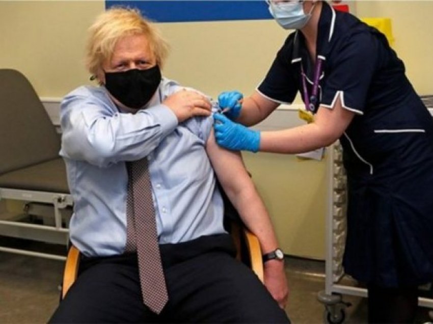Kryeministri britanik merr dozën e dytë të vaksinës