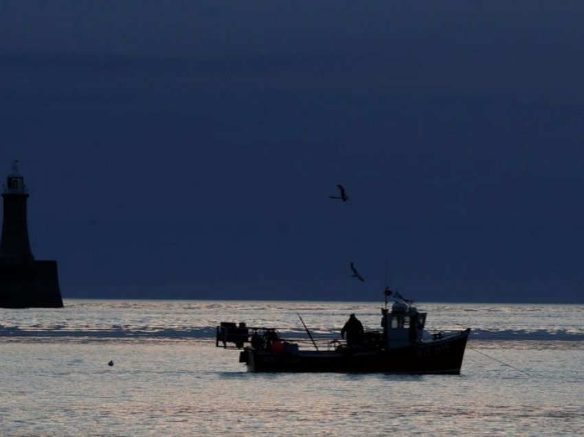 SHBA e shqetësuar për peshkimin e jashtëligjshëm nga Kina 