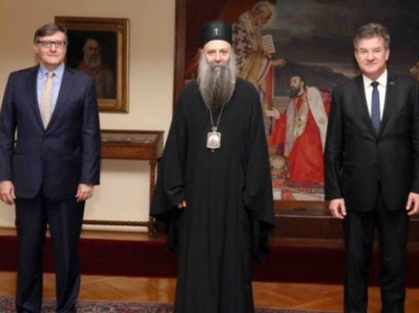 Reagon ashpër Kurti pas takimit të Lajçak dhe Palmer me patriarkun serb: Nuk i bën mirë dialogut