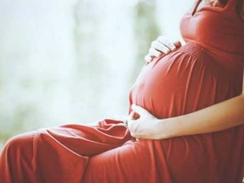 Femrat të cilat punojnë punë stresuese më vështirë mbeten shtatzënë