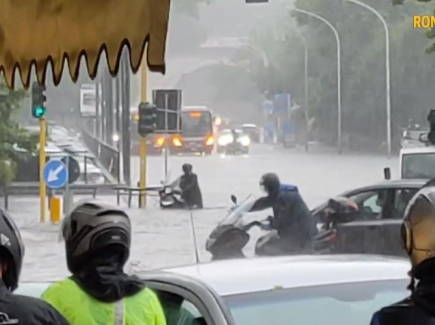 Përmbytje nga shirat në Romë, rrugë si lumenj dhe sheshe si liqene