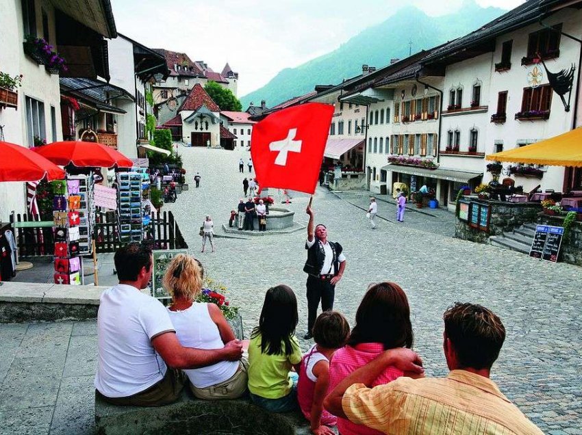 Zvicra merr një vendim të rëndë për çiftet që ende nuk janë martuar që godet edhe shqiptarët