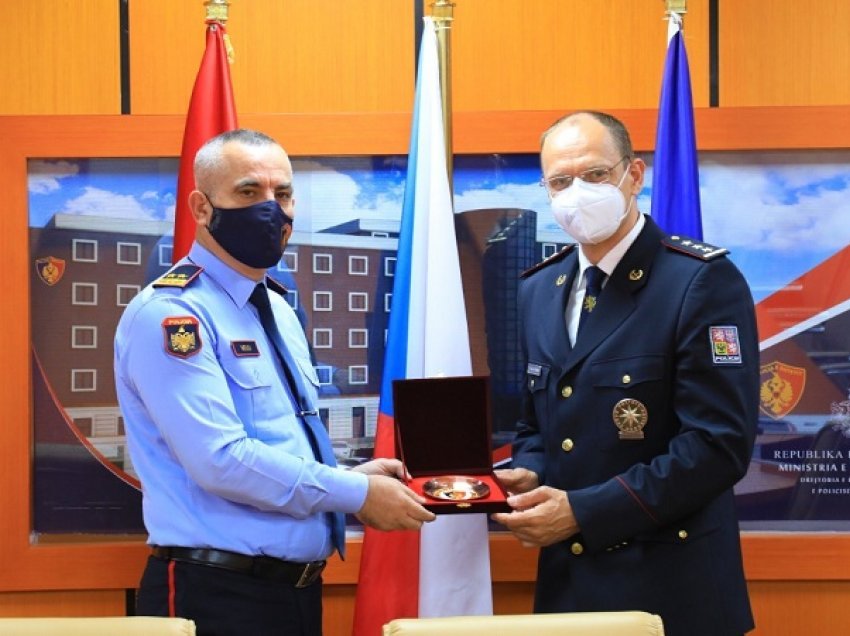 Kreu i policisë së Çekisë, takim me drejtorin e përgjithshëm Ardi Veliu, bisedime për forcimin e bashkëpunimit mes dy policive