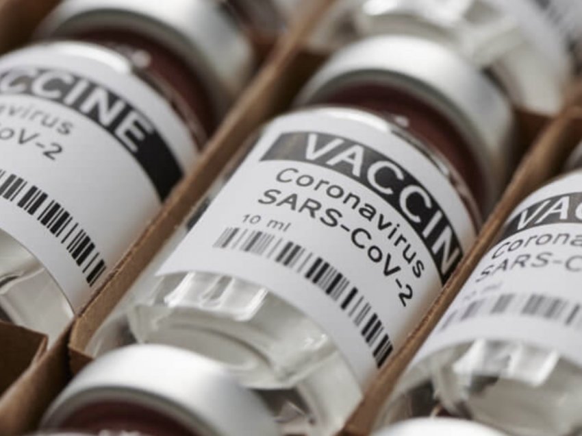 Raporti: 12 persona, përgjegjës për përhapjen e shumicës së teorive të komplotit kundër vaksinave anti-Covid