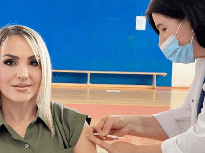 Vaksinohet edhe Afërdita Demaku
