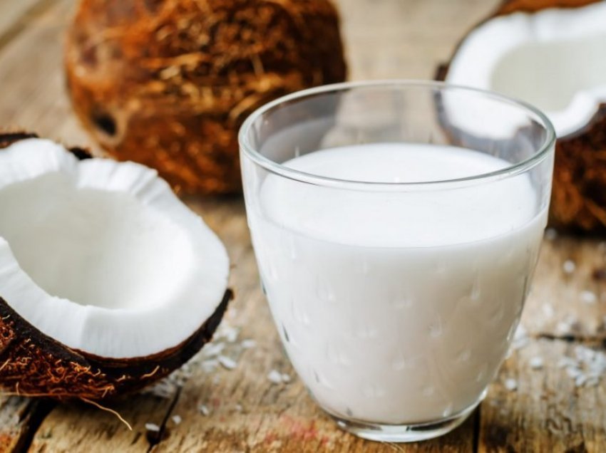 A është i shëndetshëm qumështi i kokosit?