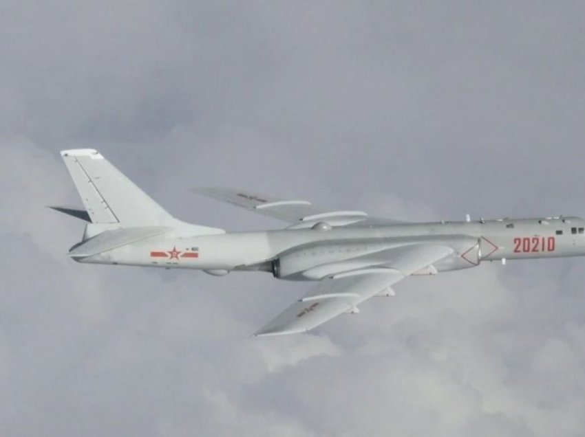 Kina dërgon aeroplanë ushtarakë në afërsi të Tajvanit