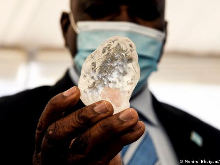 Zbulohet diamanti i tretë më i madh në botë