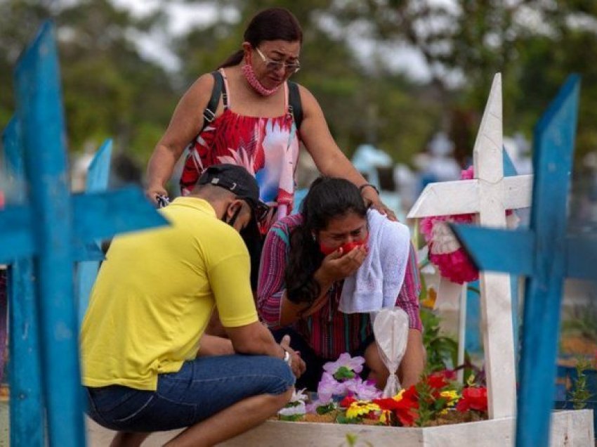 Në Brazil situata vazhdon të jetë ‘kritike’, ka 500,000 vdekje të lidhura me COVID-19