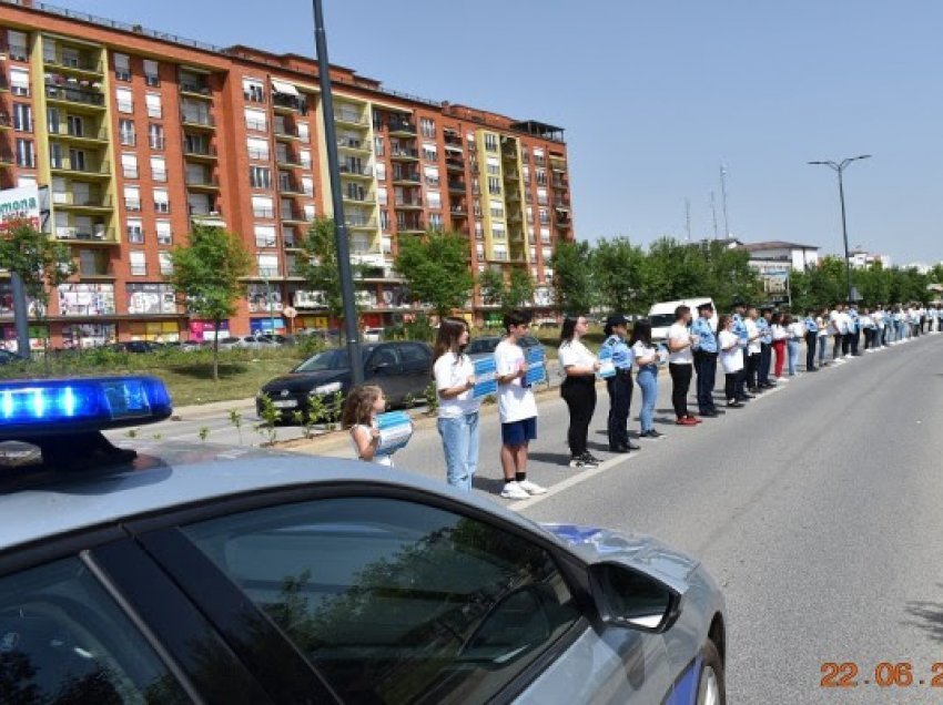 ​Në Ferizaj u mbajt fushatë vetëdijesuese për pjesëmarrësit në trafikun rrugor