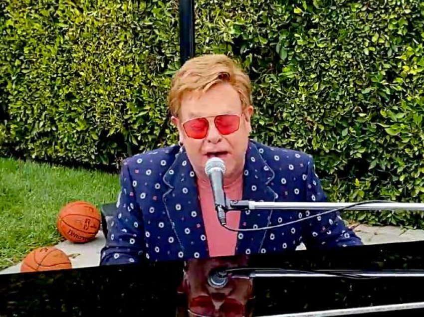 Elton John jep datat e reja për turneun
