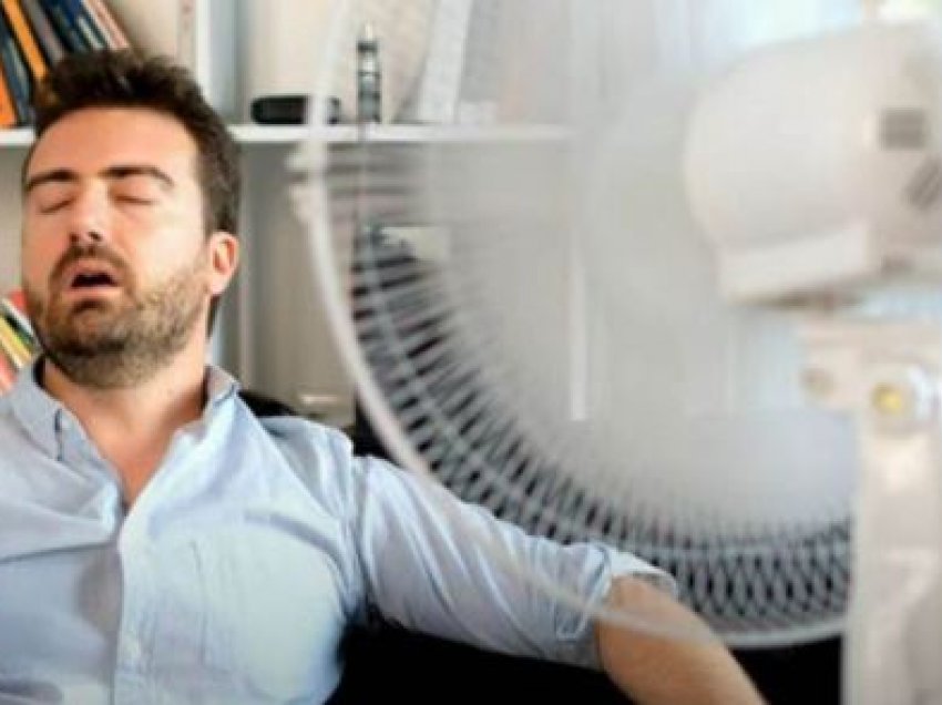 Simptomat e goditjes së nxehtësisë ndodhin papritmas dhe pa paralajmërim 