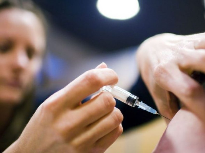 EMA: Vaksinat anti-Covid nuk shfaqin shqetësime për gratë shtatzëna