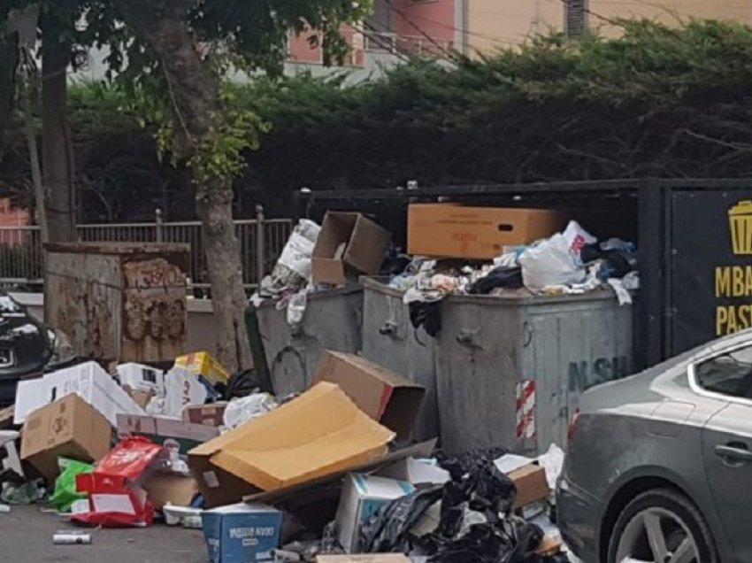 Qyteti i Durrësit në emergjence për mbetjet/ I ofrohet ndihmë për 17 ditë për të zgjidhur krizën