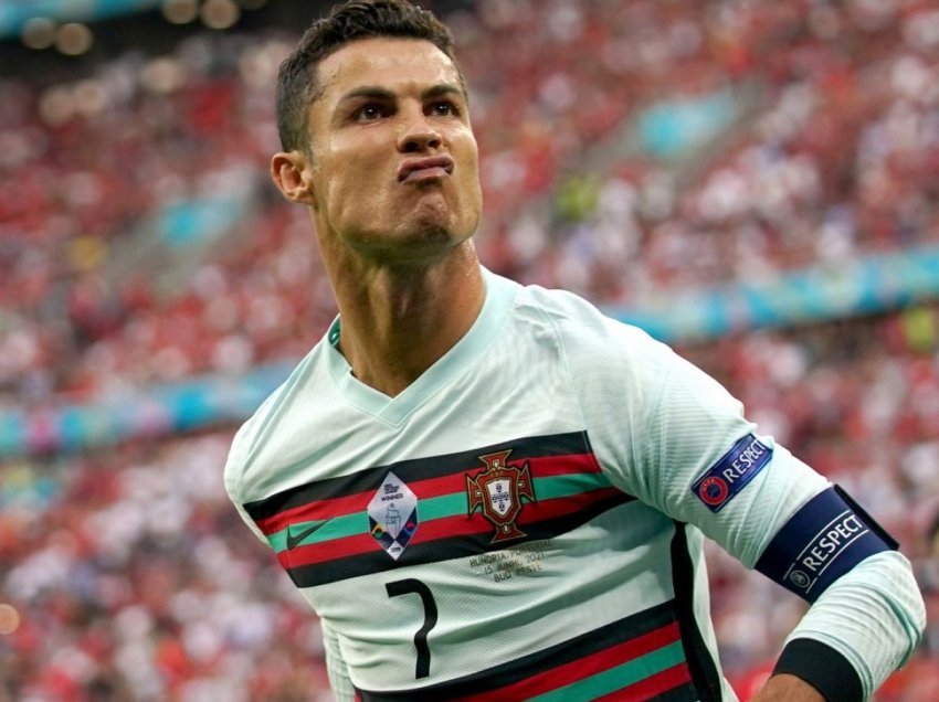 Ronaldo jep shenja se do të luajë edhe më 2024