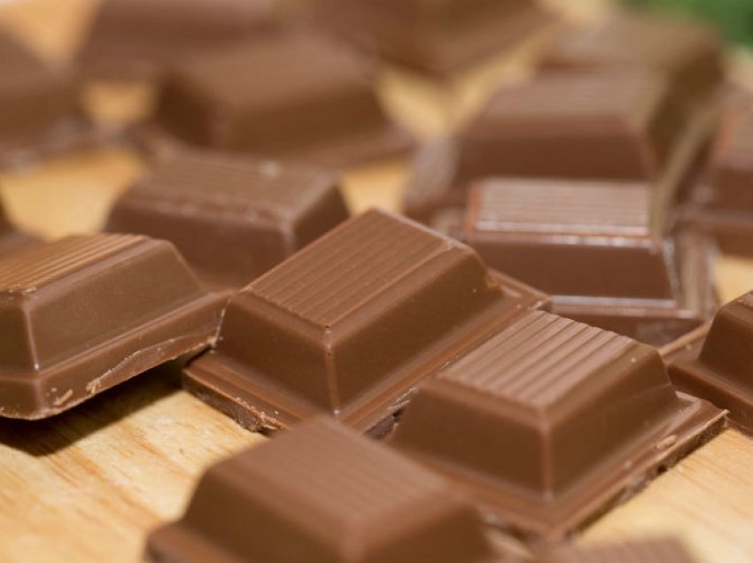 Ngrënia e çokollatës me qumësht në këtë kohë djeg dhjamin dhe ul sheqerin në gjak, sugjeron studimi 