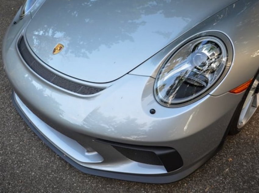 Porsche 911 GT3 tërheq blerësit e veturave manuale