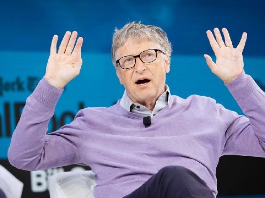 Bill Gates tregon arsyen pse përdor një telefon Android para iPhone