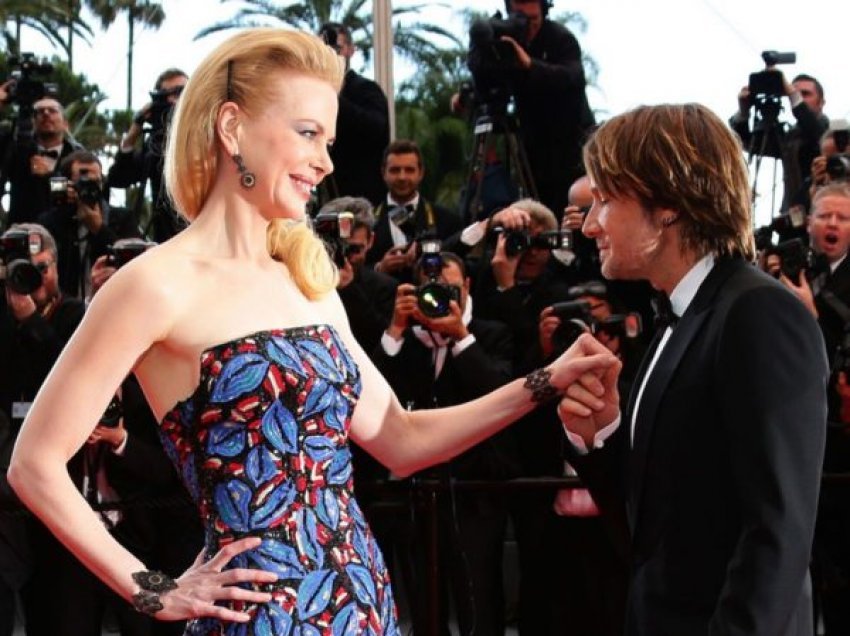 Nicole Kidman ruan raste si ky për t’u shfaqur me fëmijët dhe bashkëshortin