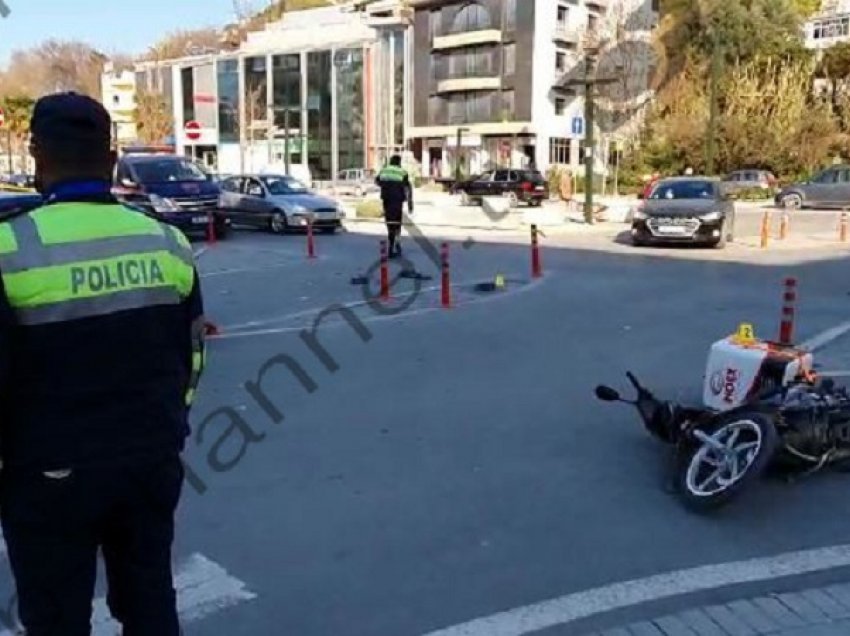 Aksident në Tiranë/ Motori po shpërndante picat kur u përplas me automjetin