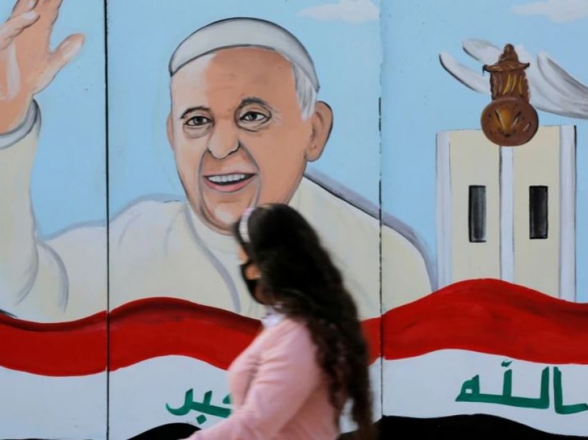 Komuniteti katolik i një qyteti irakian përgatitet për vizitën e Papa Françeskut 