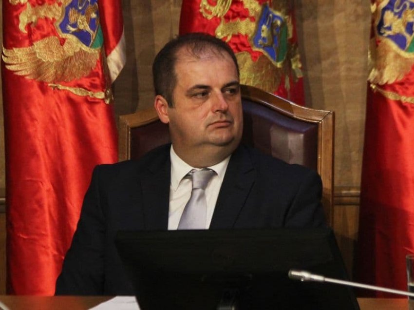 Nimanbegu: Tensioni politik në Mal të Zi ndikon realizimin e kërkesave të shqiptarëve