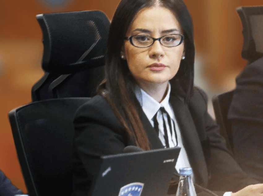 Meliza Haradinaj-Stublla akuzohet për manipulim votash, paralajmëron padi ndaj kandidatës së AAK-së
