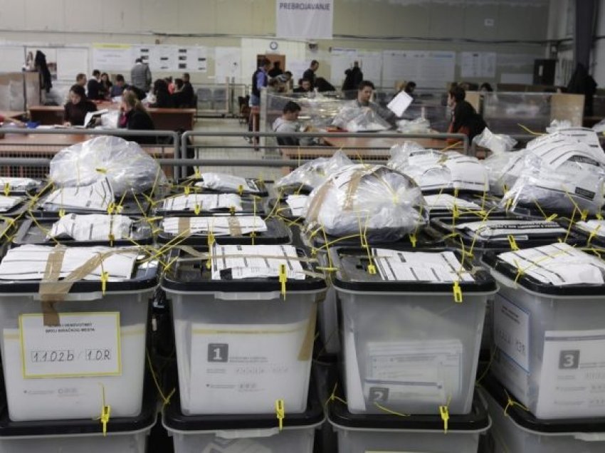 Dalin dëshmi të reja për vjedhjen e votave nga komisionerët, kësaj radhe dëmtohet AKR-ja