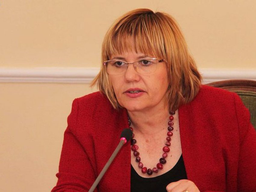  Vasilika Hysi zbulon prapaskenat e hyrjes në politikë: Më ra kati i dytë i PS mbi kokë!