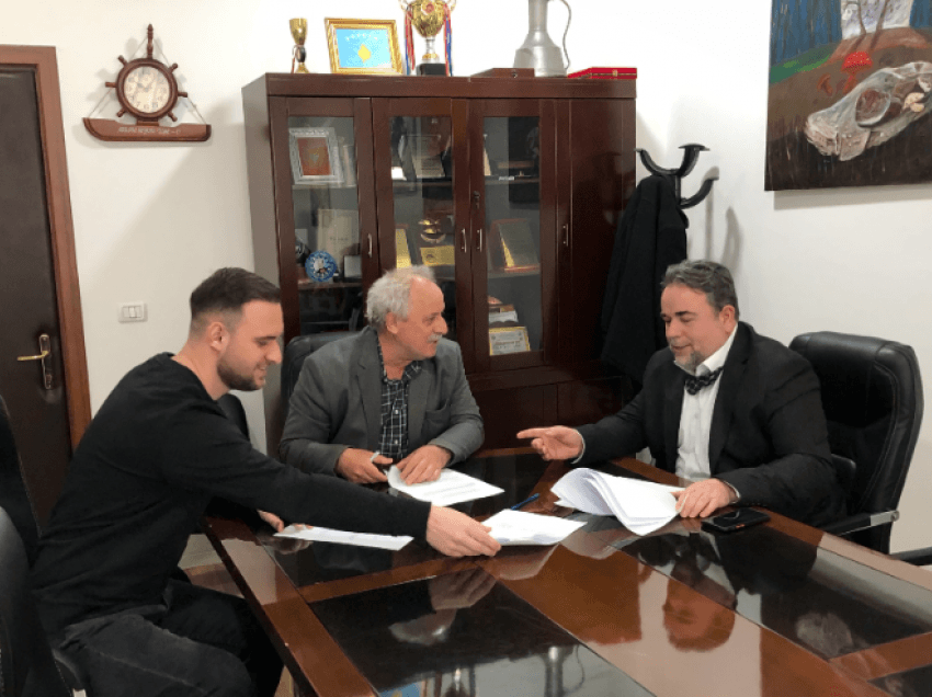 Nënshkruhet marrëveshja për ndërtimin e Ambulancës së Mjekësisë Familjare në Fushë-Kosovë