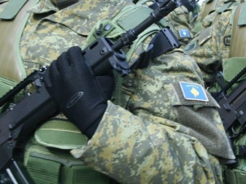 Baza ushtarake në Mitrovicë alarmon Serbinë