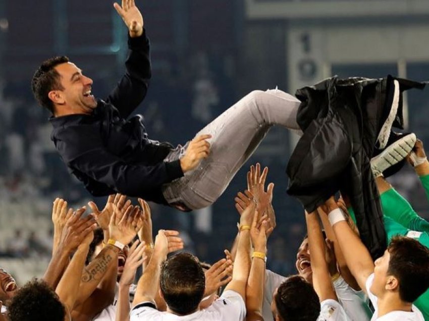 Xavi “gjeni” edhe në stol, legjenda e Barcelonës fiton kampionatin në Katar