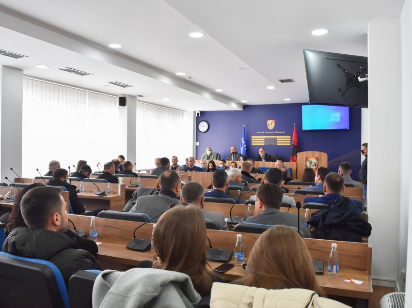 Kuvendi Komunal në Podujevë miraton vendimet për vënie në diskutim publik të tri rregulloreve