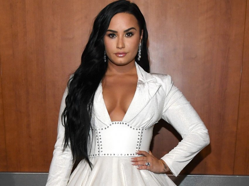 Demi Lovato zbulon të vërtetën e orientimit seksual dhe habit me deklaratën e saj