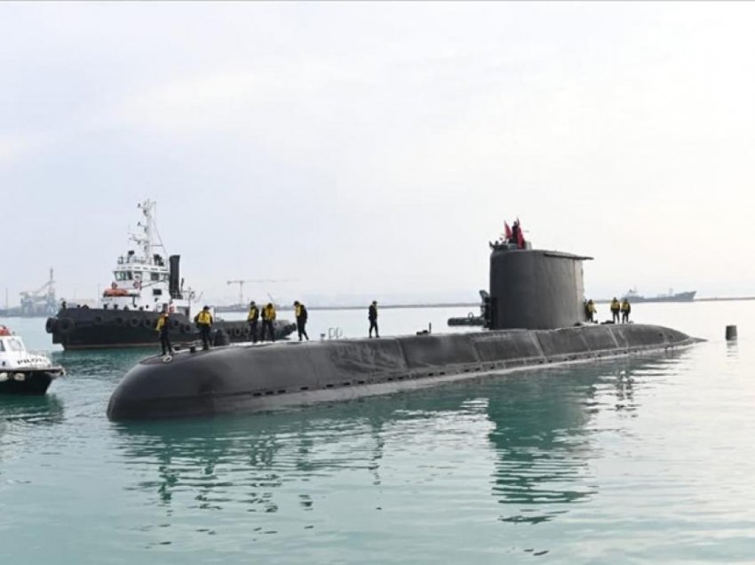 Ankorohet në Durrës nëndetësja turke “TCG Çanakkale”