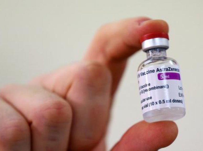 OBSH: S’ka arsye për të ndaluar përdorimin e vaksinës së AstraZeneca