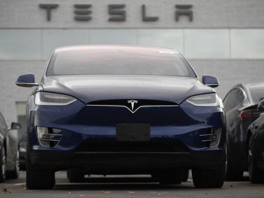 Tesla rrit çmimet e veturave të Model Y, Model3 dhe Model S