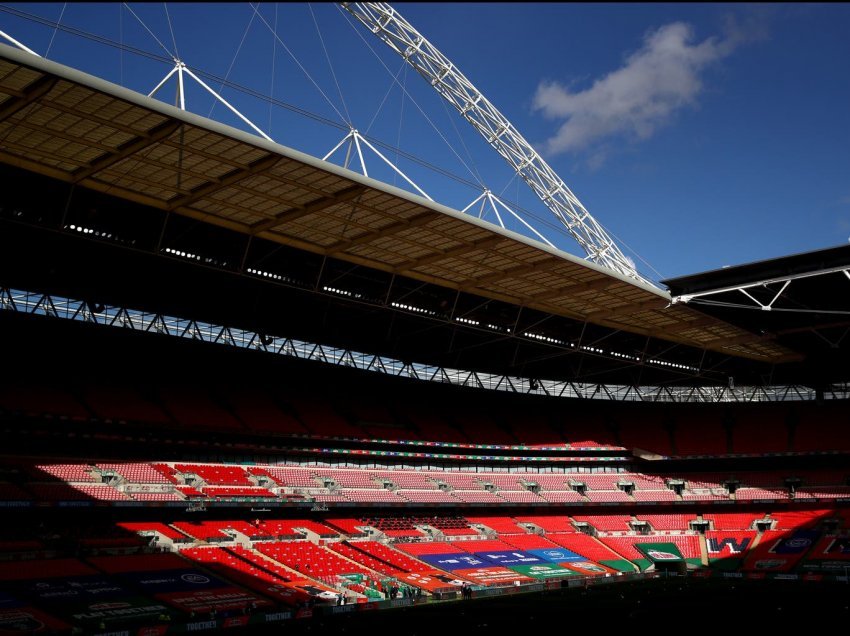 Qeveria britanike eksploron mundësinë që finalja e FA Cup të zhvillohet në prani të 20 mijë tifozëve